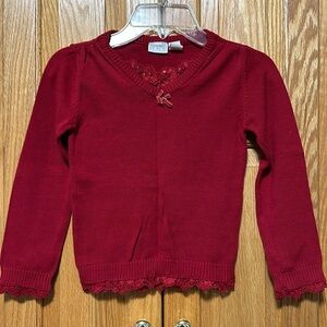 The Children’s Place v-neck top sweater for a girl 5/6 y.o. 70% cotton.